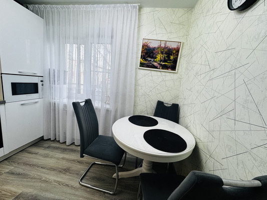 Продам двухкомнатную (2-комн.) квартиру, Комсомольская ул, 26, Деденево рп