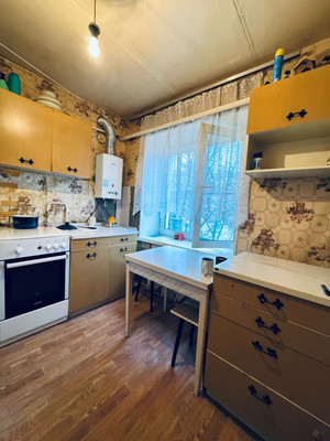 Продам двухкомнатную (2-комн.) квартиру, Мира ул, 8, Верея г