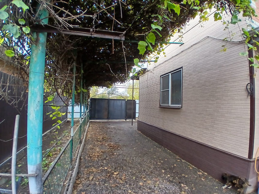 Продам дом, Коммунистическая ул, 20, Тихорецк г, 0 км от города