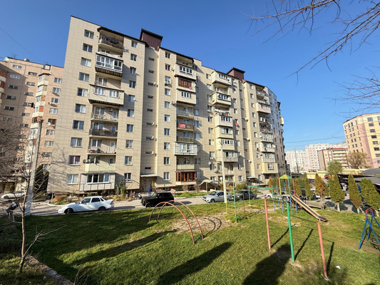 Продам трехкомнатную (3-комн.) квартиру, Атажукина ул, 103, Нальчик г