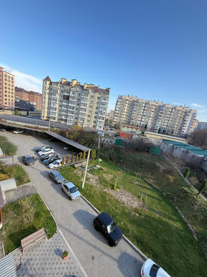 Продам трехкомнатную (3-комн.) квартиру, Атажукина ул, 103, Нальчик г