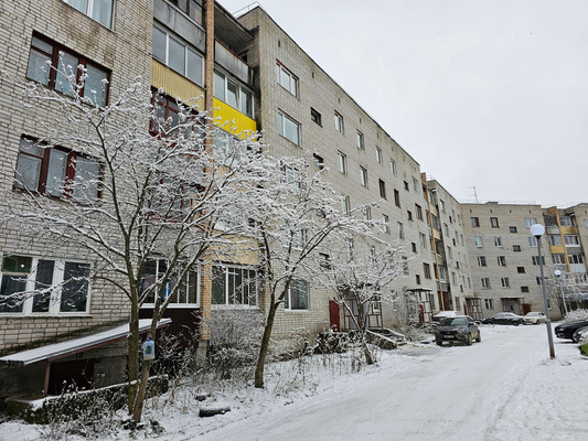 Продам трехкомнатную (3-комн.) квартиру, Парковая ул, 1, Костомукша г