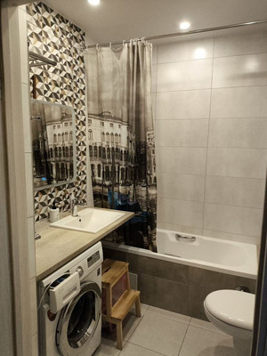 Продам однокомнатную (1-комн.) квартиру, Флотская ул, 9к533, Калининград г