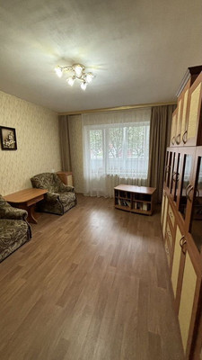 Продам трехкомнатную (3-комн.) квартиру, Аксакова ул, 82, Калининград г