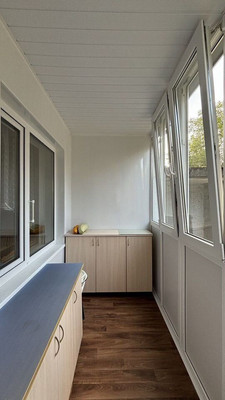 Продам трехкомнатную (3-комн.) квартиру, Аксакова ул, 82, Калининград г