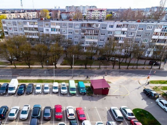 Продам трехкомнатную (3-комн.) квартиру, Аксакова ул, 82, Калининград г