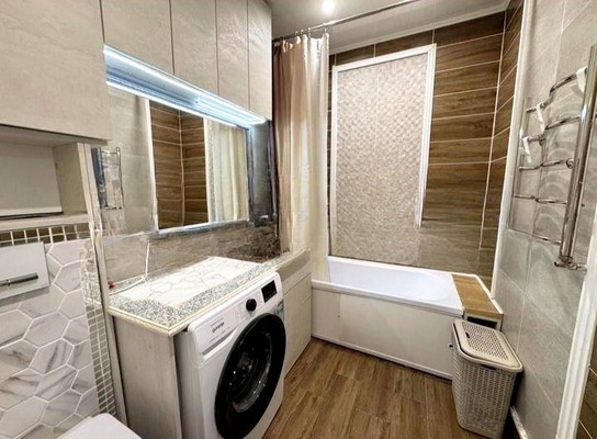 Продам однокомнатную (1-комн.) квартиру, Маршала Новикова ул, 13, Калининград г