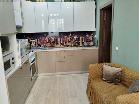 Продам двухкомнатную (2-комн.) квартиру, Минусинская ул, 3, Калининград г