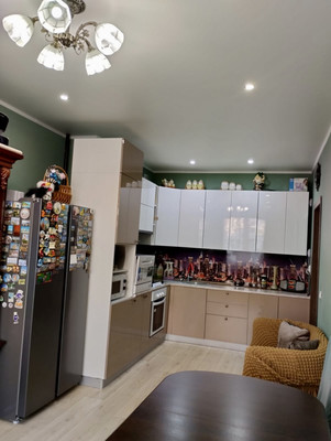 Продам двухкомнатную (2-комн.) квартиру, Минусинская ул, 3, Калининград г