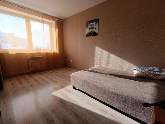 Продам однокомнатную (1-комн.) квартиру, Аксакова ул, 77, Калининград г