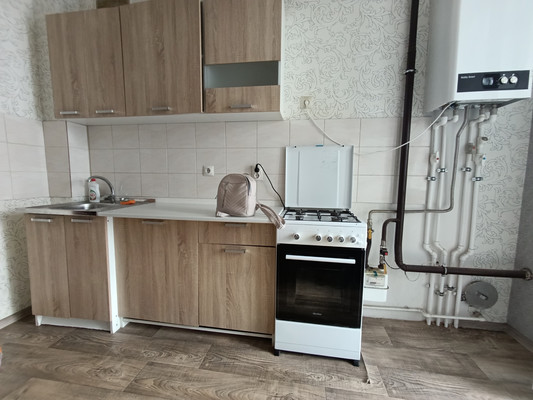 Продам однокомнатную (1-комн.) квартиру, Аксакова ул, 77, Калининград г