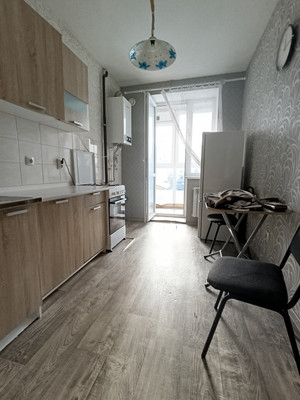 Продам однокомнатную (1-комн.) квартиру, Аксакова ул, 77, Калининград г