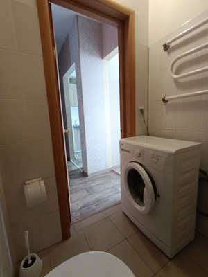 Продам однокомнатную (1-комн.) квартиру, Аксакова ул, 77, Калининград г