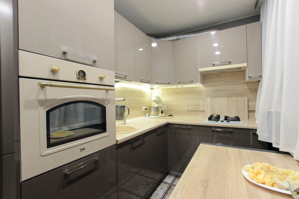 Продам двухкомнатную (2-комн.) квартиру, Петра Смородина ул, 4, Санкт-Петербург г