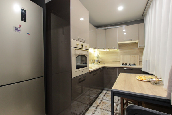 Продам двухкомнатную (2-комн.) квартиру, Петра Смородина ул, 4, Санкт-Петербург г