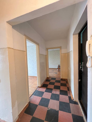 Продам двухкомнатную (2-комн.) квартиру, Ингушская ул, 1, Нальчик г