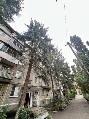 Продам двухкомнатную (2-комн.) квартиру, Ингушская ул, 1, Нальчик г