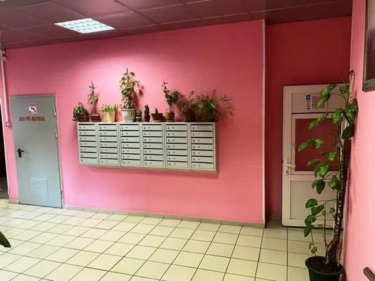 Продам двухкомнатную (2-комн.) квартиру, Хромова ул, 7/1к1, Москва г