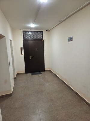 Продам двухкомнатную (2-комн.) квартиру, Хромова ул, 7/1к1, Москва г