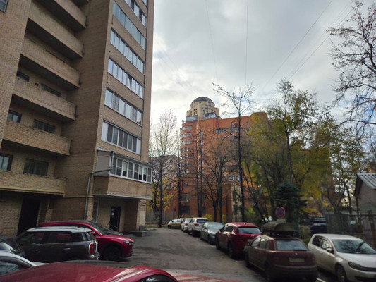 Продам двухкомнатную (2-комн.) квартиру, Хромова ул, 7/1к1, Москва г