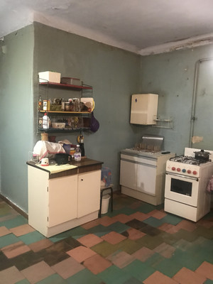 Продам комнату в 13-комн. квартире, Моховая ул, 31, Санкт-Петербург г