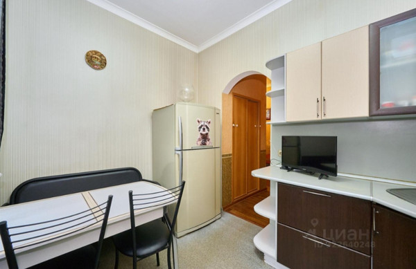 Продам двухкомнатную (2-комн.) квартиру, Коммунаров ул, 237, Краснодар г