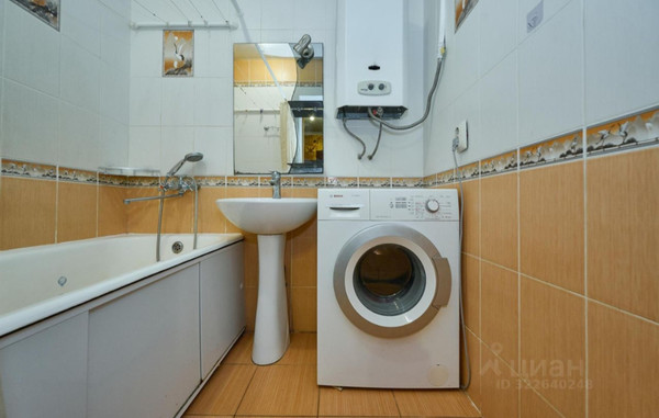 Продам двухкомнатную (2-комн.) квартиру, Коммунаров ул, 237, Краснодар г