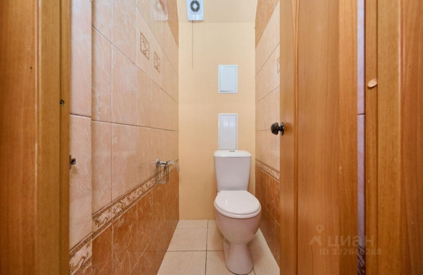 Продам двухкомнатную (2-комн.) квартиру, Коммунаров ул, 237, Краснодар г