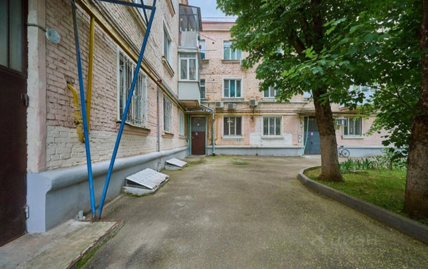 Продам двухкомнатную (2-комн.) квартиру, Коммунаров ул, 237, Краснодар г