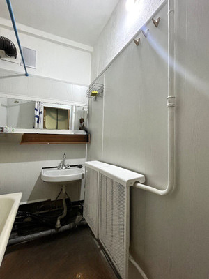 Продам комнату в 4-комн. квартире, Курляндская ул, 22-24, Санкт-Петербург г