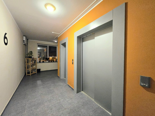 Продам однокомнатную (1-комн.) квартиру, 23-й км Рязанского (Птицефабрика мкр.) ш, 35к1, Томилино рп