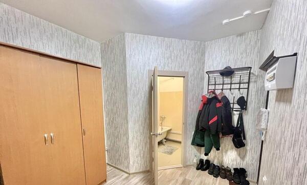 Сдам однокомнатную (1-комн.) квартиру, Караульная ул, 39А, Красноярск г