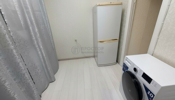 Продам однокомнатную (1-комн.) квартиру, Чертановская ул, 33к2, Москва г