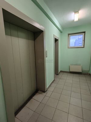 Продам двухкомнатную (2-комн.) квартиру, Обручева ул, 6, Москва г