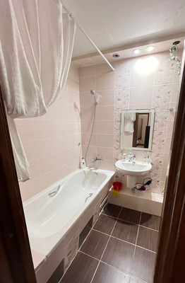 Продам двухкомнатную (2-комн.) квартиру, Ермолинская ул, 7к1, Видное г