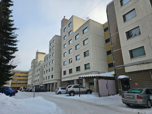 Продам торговое помещение 111,8 м2, Героев ул, 2, Костомукша г