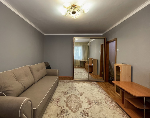 Продам двухкомнатную (2-комн.) квартиру, Ленинградская ул, 5, Волгодонск г