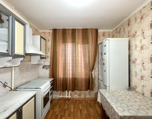 Продам двухкомнатную (2-комн.) квартиру, Ленинградская ул, 5, Волгодонск г