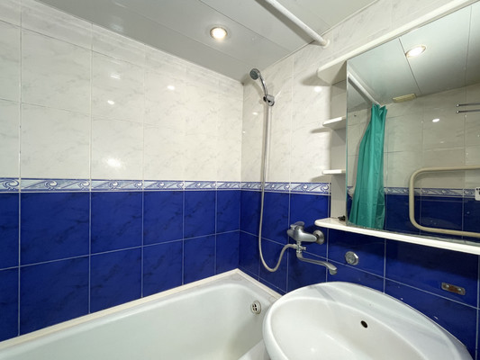 Продам двухкомнатную (2-комн.) квартиру, Ленинградская ул, 5, Волгодонск г