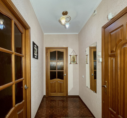 Продам двухкомнатную (2-комн.) квартиру, Ленинградская ул, 5, Волгодонск г