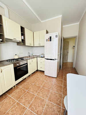 Продам двухкомнатную (2-комн.) квартиру, Тельмана ул, 50, Горячий Ключ г