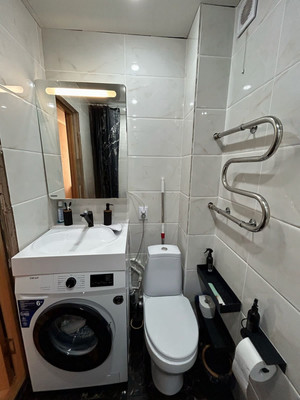 Продам трехкомнатную (3-комн.) квартиру, Совхозная ул, 3, Сокол с