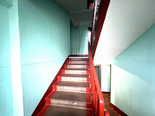 Продам трехкомнатную (3-комн.) квартиру, Косинская ул, 24к2, Москва г