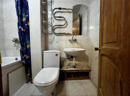 Продам двухкомнатную (2-комн.) квартиру, Щаденко ул, 25, Нальчик г