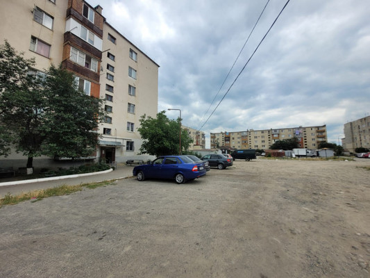 Продам трехкомнатную (3-комн.) квартиру, Фрунзе ул, 10, Баксан г