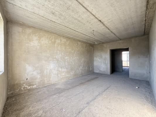 Продам трехкомнатную (3-комн.) квартиру, им. Сижажева М.В. ул, 14, Чегем г