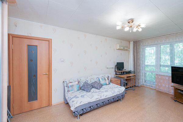 Продам трехкомнатную (3-комн.) квартиру, Таборская ул, 22, Пермь г