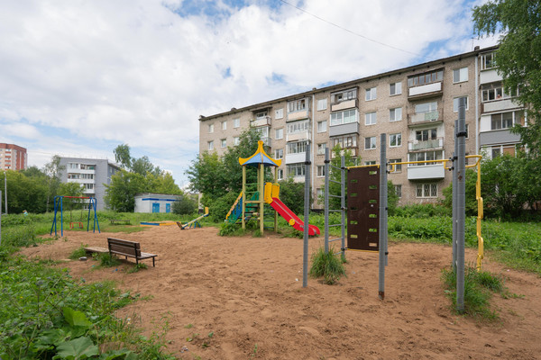 Продам трехкомнатную (3-комн.) квартиру, Таборская ул, 22, Пермь г