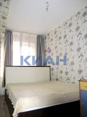 Продам трехкомнатную (3-комн.) квартиру, Устиновича ул, 1а, Красноярск г