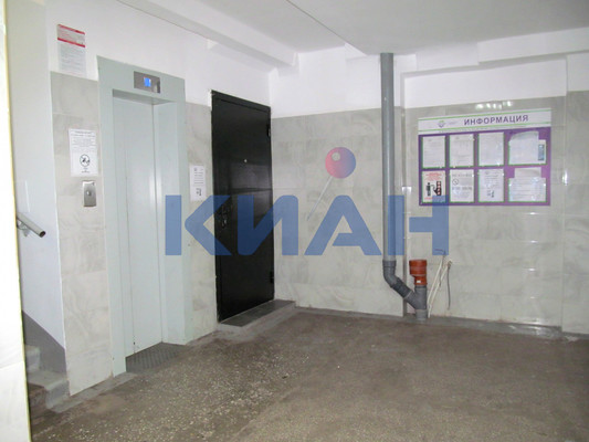 Продам трехкомнатную (3-комн.) квартиру, Устиновича ул, 1а, Красноярск г